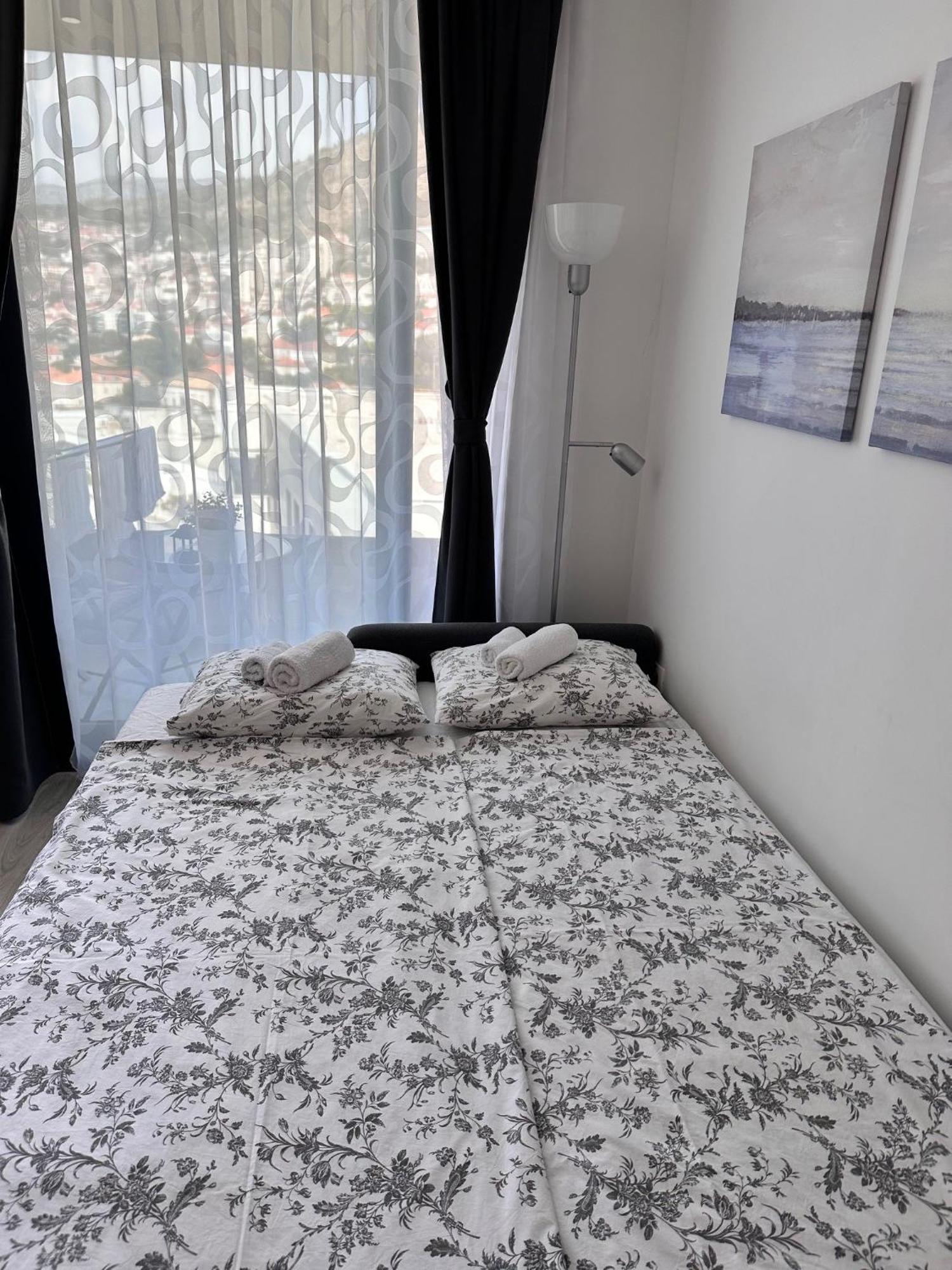 Lumax Apartment Дубровник Экстерьер фото